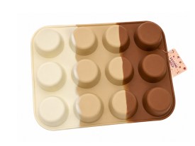 Molde silicona tricolor 12 muffins